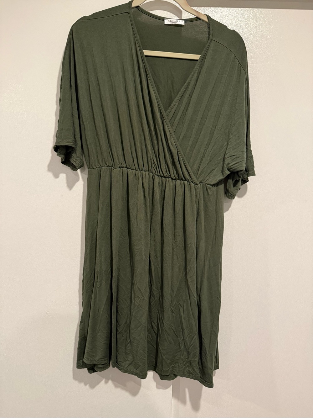 Ekouaer Maternity / Nursing Olive Midi Dress with Elastic Waist size Large